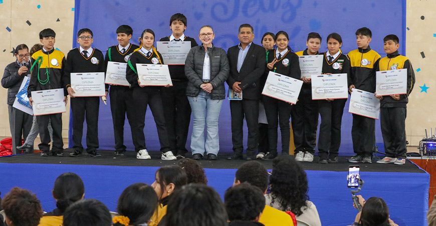 Sanipes nombró a 12 líderes escolares para promover la inocuidad alimentaria en Lima