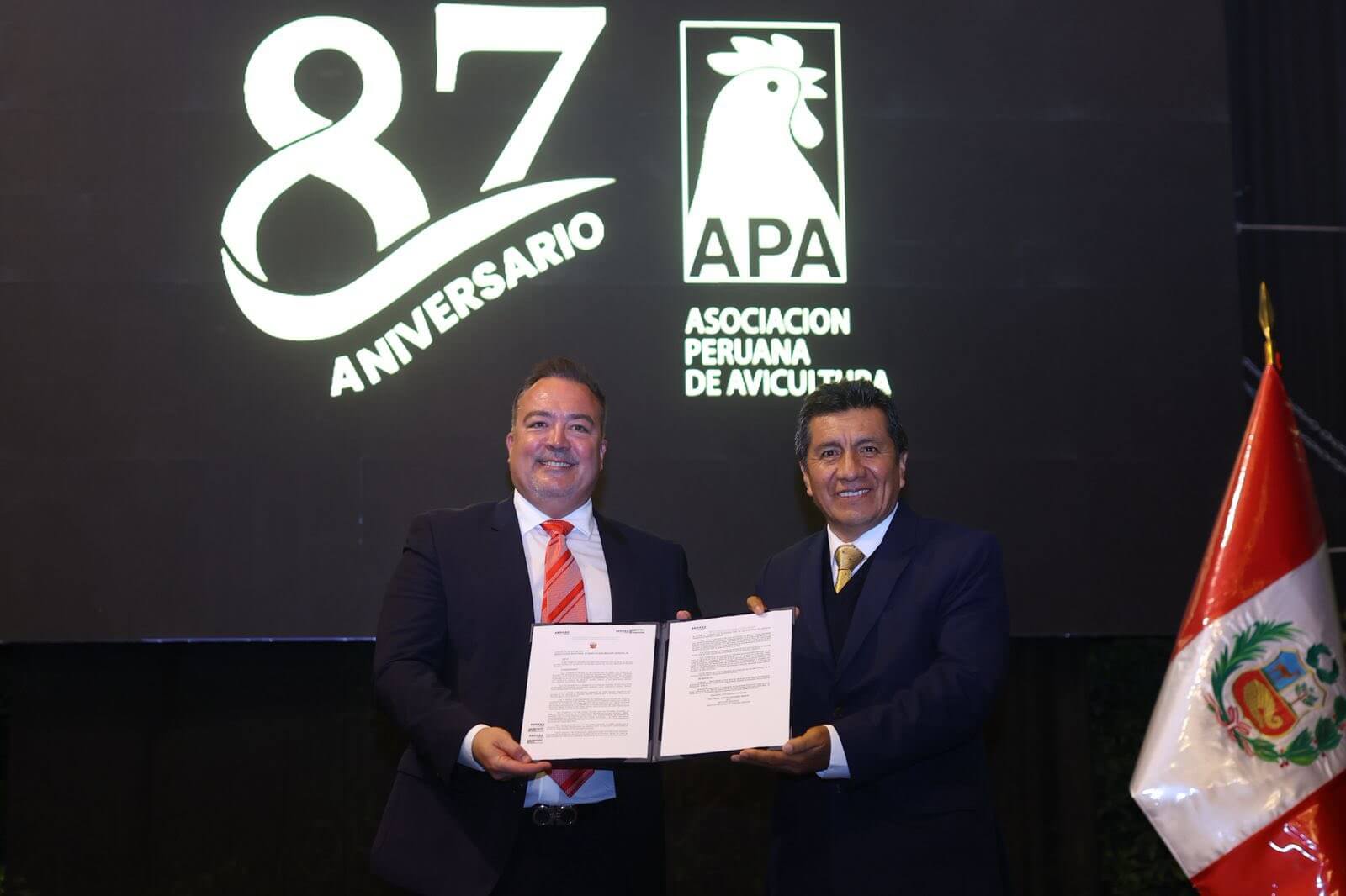 ceremonia por el 87.º aniversario de la Asociación Peruana de Avicultura Senasa Perú
