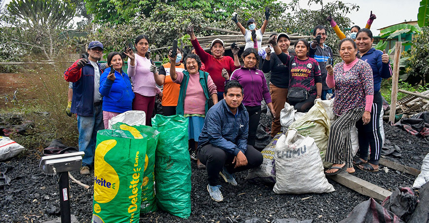Donan carbón y leña a clubes de madres de Laredo para apoyar la alimentación comunitaria La Libertad Perú
