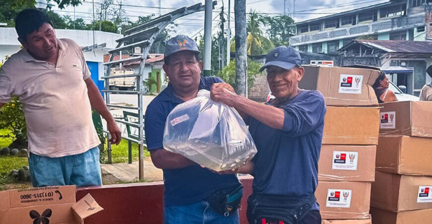 IIAP entregó alevinos familias Amazonía peruana