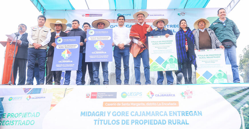 títulos de propiedad individual a familias del caserío Santa Margarita Cajamarca Perú
