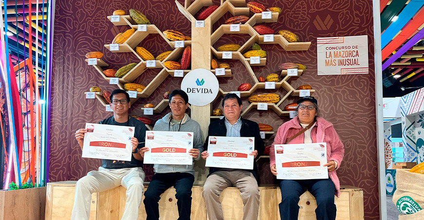 Organizaciones del desarrollo alternativo ganaron medallas en el Concurso Nacional de Chocolate Devida Perú