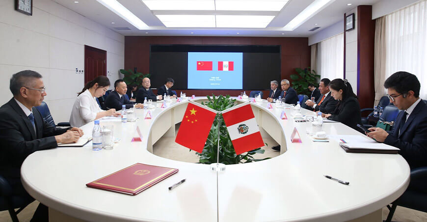 Perú y China fortalecen cooperación para la gestión de proyectos en recursos hídricos