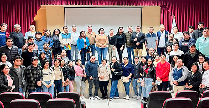 Sanipes capacitó a 100 conserveros en Chimbote para fortalecer la inocuidad alimentaria Ancash Perú