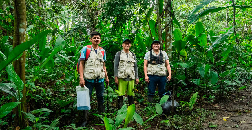 Comuneros de Atalaya realizan patrullaje para proteger sus bosques amazónicos en Ucayali Perú