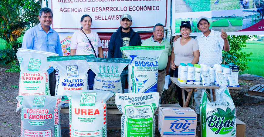 Entregaron fertilizantes y agroquímicos a productores semilleros de arroz San Martín Perú