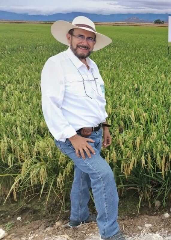 Dr. Carlos Bruzzone Córdova, director de Investigación y Desarrollo de Hacienda El Potrero