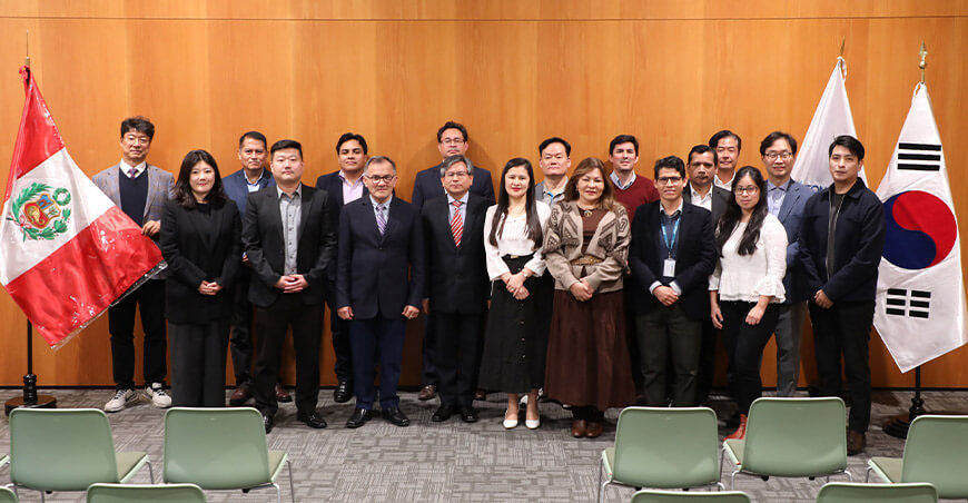 Perú adoptará experiencia coreana para la implementación de parques científicos y tecnológicos Concytec