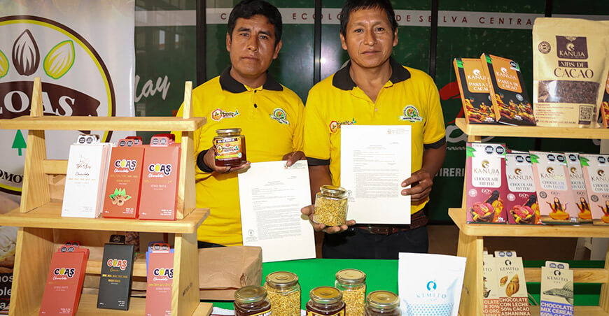 Devida entregó registros sanitarios a cooperativas del Vraem para fortalecer la comercialización de sus productos