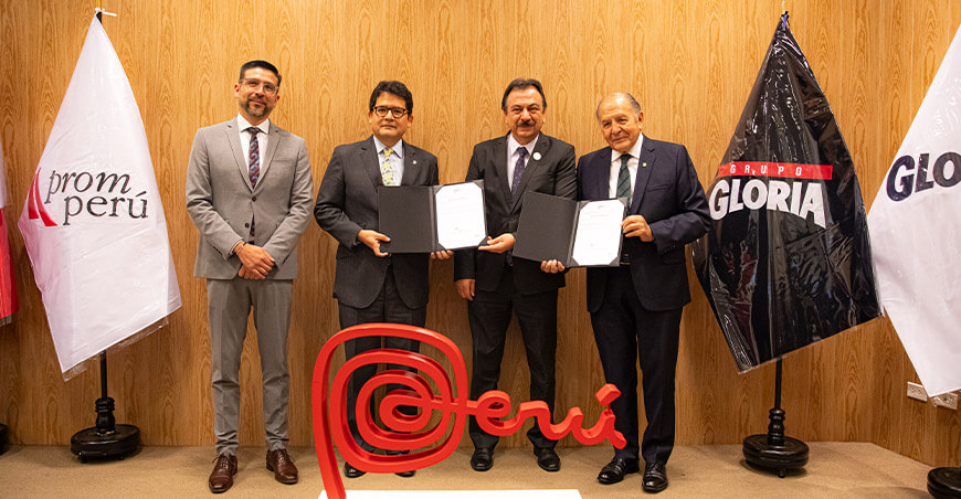 Promperú entregó a Gloria la licencia de uso de la Marca Perú