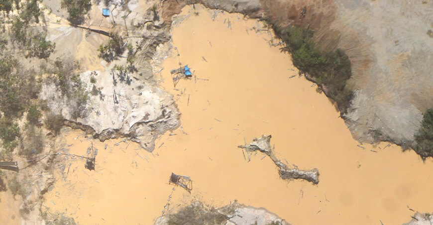 

La minería ilegal de oro se expande en 9 regiones amazónicas y amenaza a comunidades y ríos del Perú
