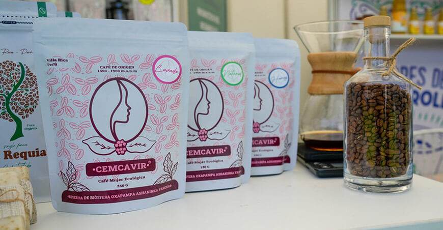 La Cooperativa Ecológica de Mujeres Cafetaleras de Villa Rica (Cemcavir) ganó la medalla de oro en la categoría “Doux Végétal” durante el XI Concurso Internacional de Cafés Tostados al Origen AVPA París