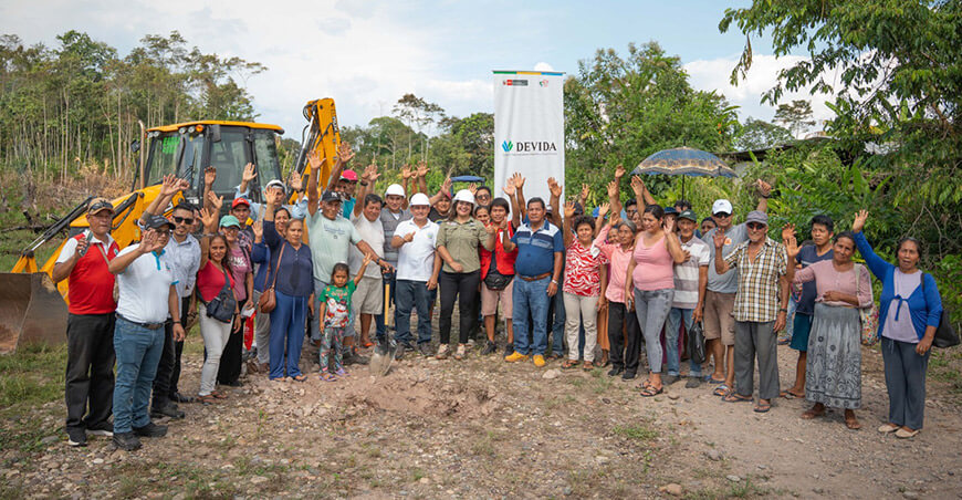 Inician mantenimiento de 19.2 km de camino vecinal en Puerto Inca Huánuco Devida Perú
