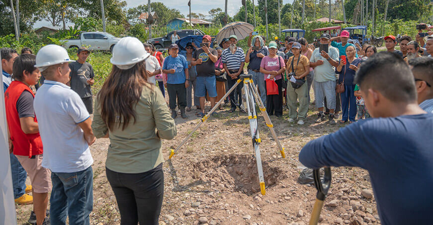 Inician mantenimiento de 19.2 km de camino vecinal en Puerto Inca Huánuco Devida Perú