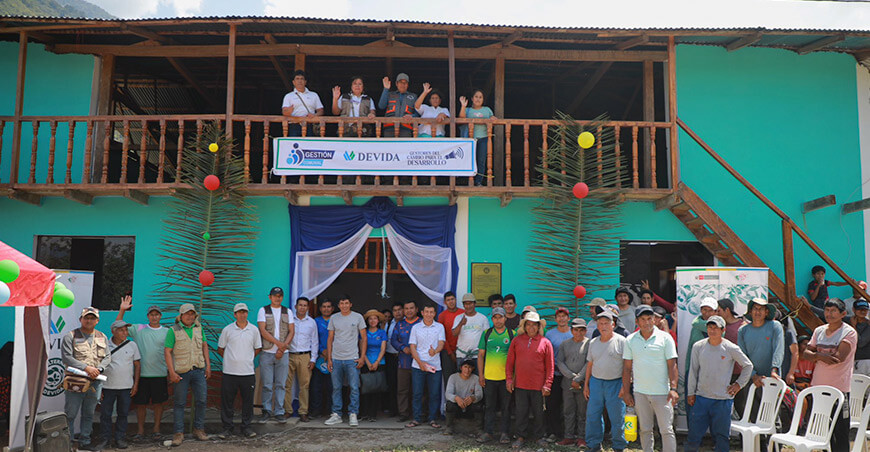 Devida renovó locales comunales en beneficio de 545 familias en Ayacucho