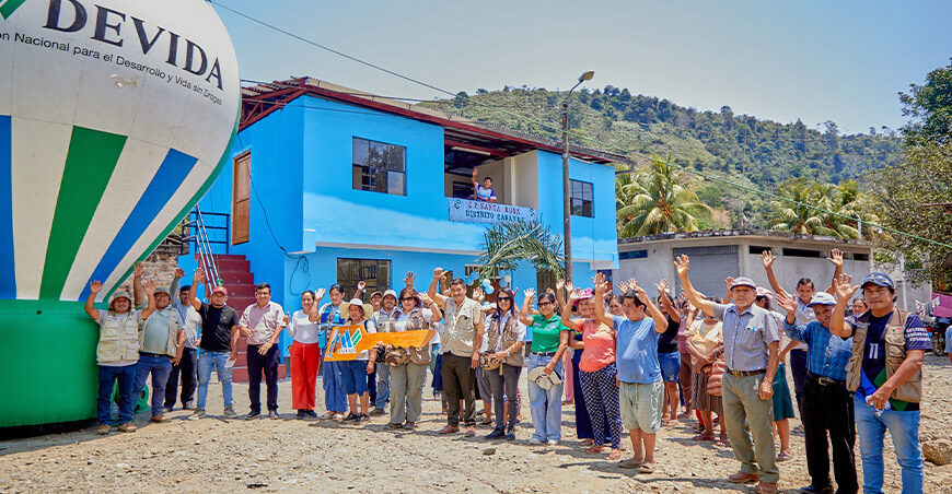 Devida renovó locales comunales en beneficio de 545 familias en Ayacucho