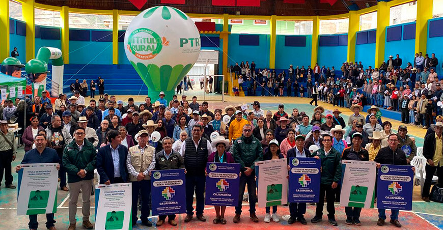 títulos de propiedad rural a pequeños productores de Contumazá Cajamarca Perú