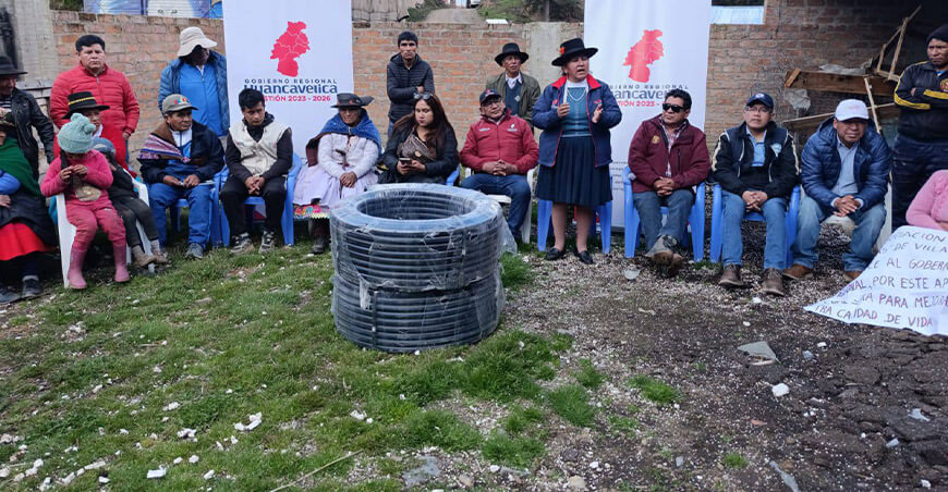 Entregaron ovinos de alta calidad genética a asociación de Pachamarca Huancavelica Perú