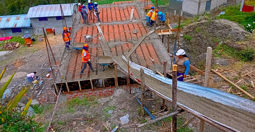 Avanza la construcción de centros de acopio de frutas en Sandia Puno Perú