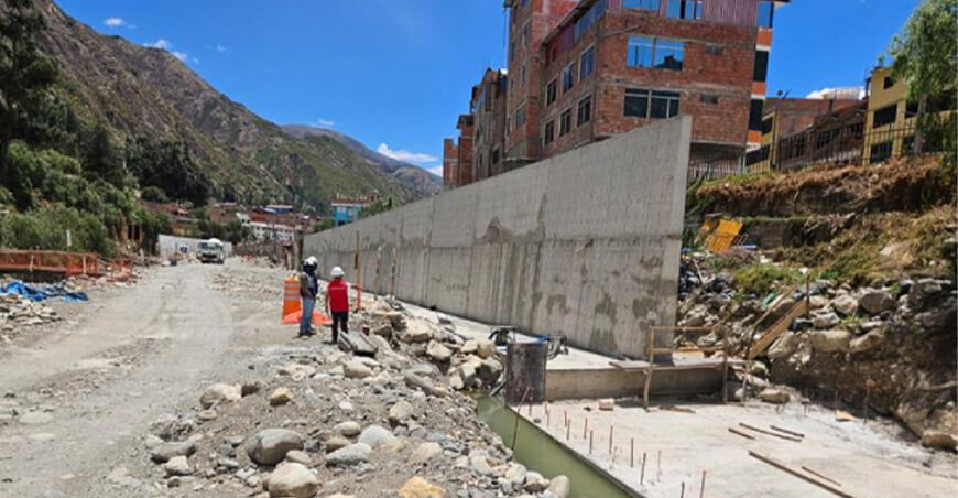 Falta de control y seguimiento podría generar deficiencias en obra de defensa ribereña del río Chalhuanca Apurímac Perú