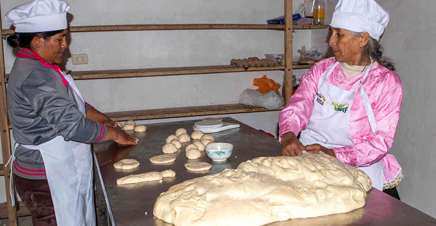 Foncodes impulsa emprendimientos de panadería en Áncash Perú