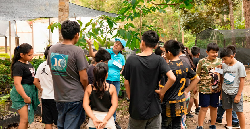 Niños de comunidades nativas aprenden sobre minería y sostenibilidad Madre de Dios IIAP Perú