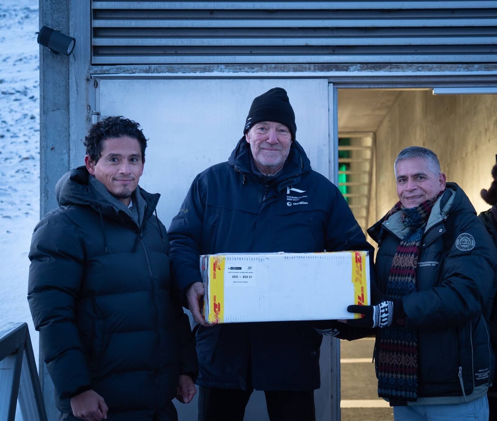 INIA Perú depositó 25 variedades de ajíes en la Bóveda Global de Semillas de Svalbard