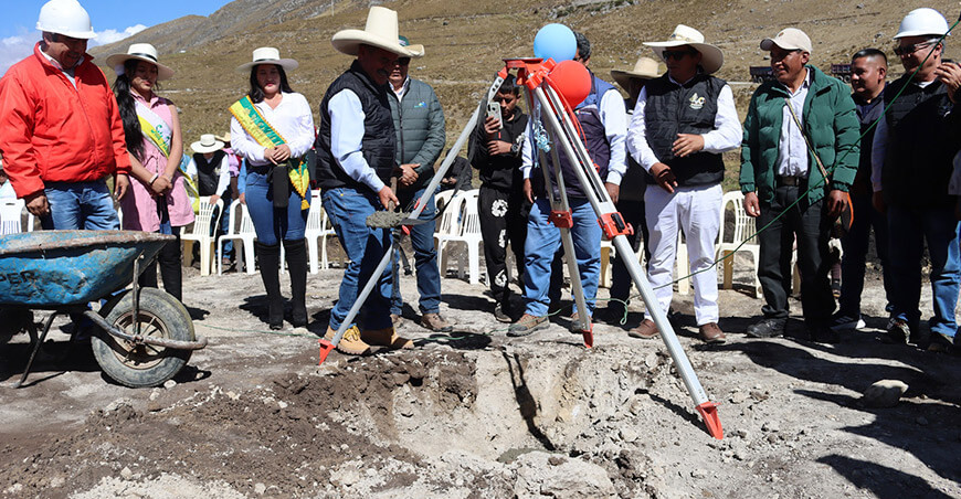 Construyen la qocha “El Totoral” en beneficio de más de 120 familias agropecuarias Cajamarca Perú