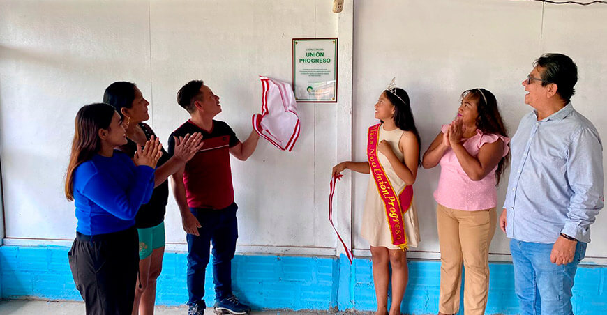 Dos comunidades más de Ucayali conectadas digitalmente por Ocho Sur