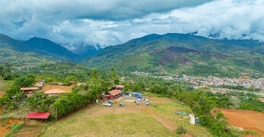 Mejoran espacio comercial de asociación para fortalecer servicios en Pichari Cusco Perú