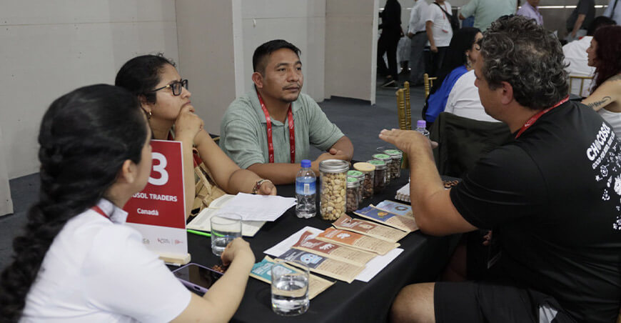 Promperú lideró foro internacional y ruedas de negocio en Expo Amazónica