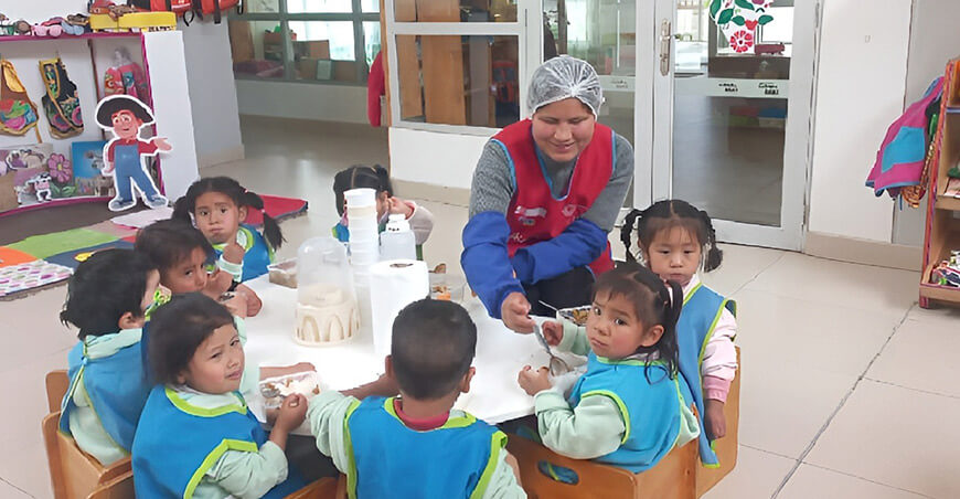 Cuna Más Perú