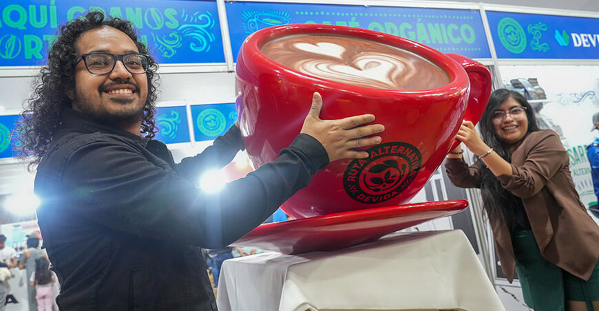 Devida impulsará la participación de 18 organizaciones cafetaleras en la Expocafé Perú