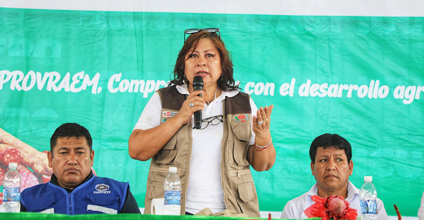 Devida mejora camino vecinal Santa Rosa Ayacucho Perú