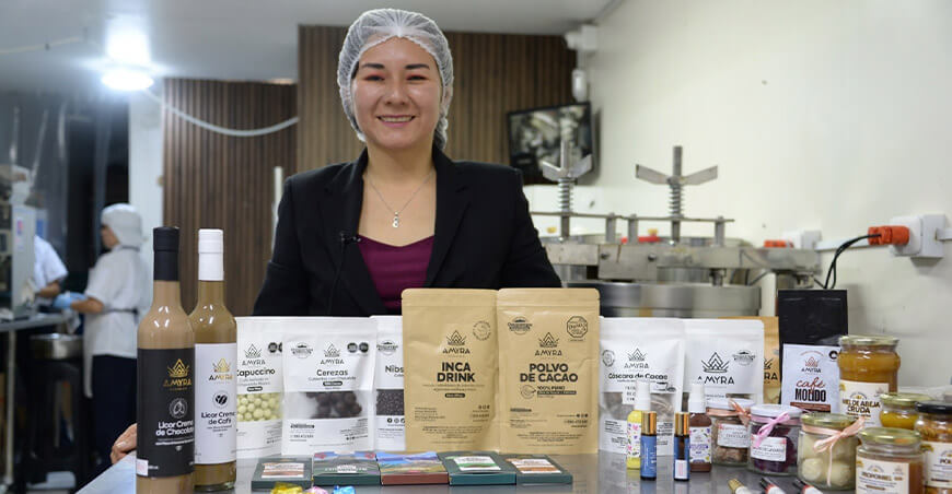 la empresa Amyra Chocolatedesarrolla innovadora línea de productos cosméticos derivados del cacao Pasco Perú