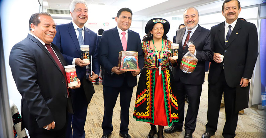 artesanal con maca orgánica, granos andinos y nueces amazónicas