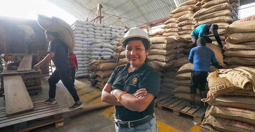 Cooperativa Agraria Ecológica de Mujeres Cafetaleras de Villa Rica (Cemcavir) exportó café hacia Europa