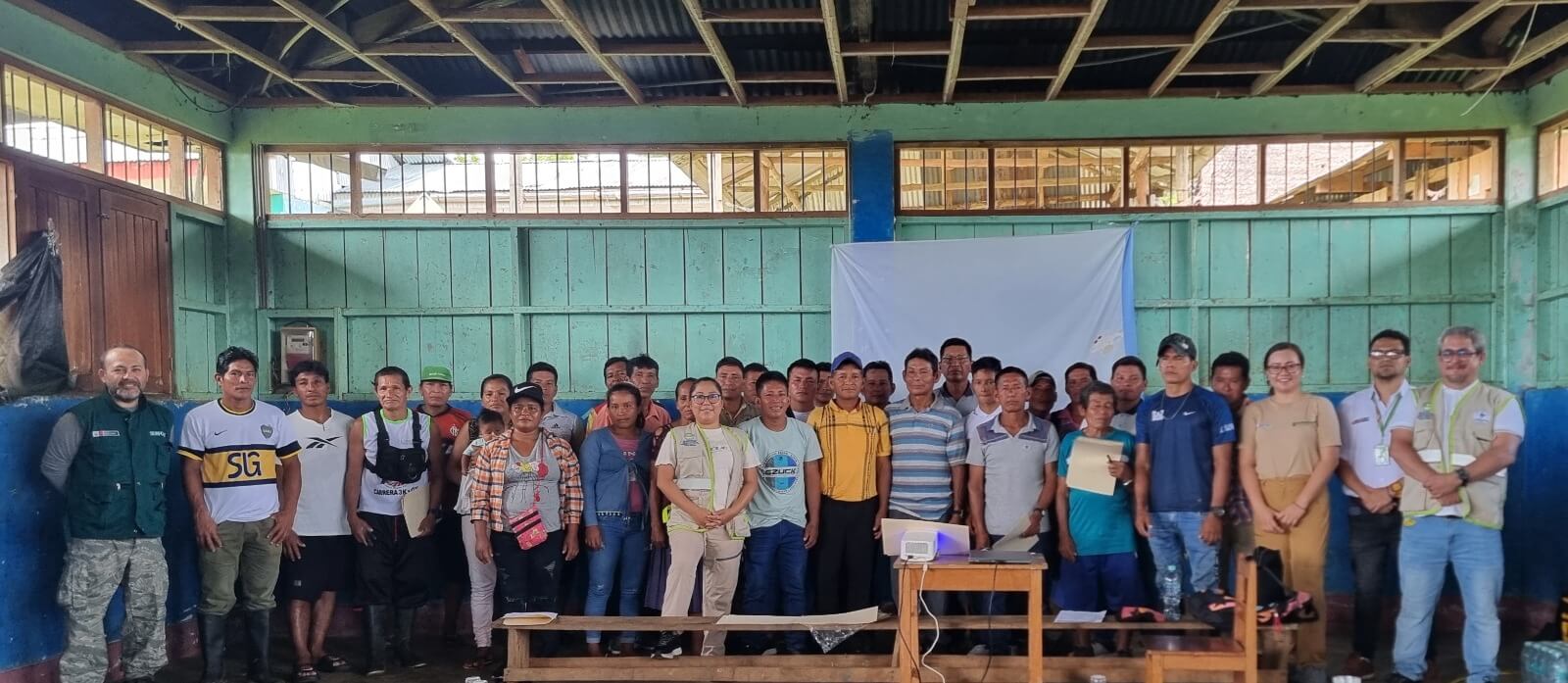 Fortalecen capacidades de 20 comunidades nativas en control y vigilancia forestal Loreto Serfor Perú