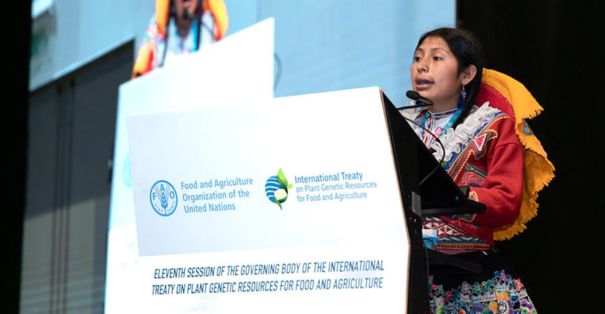 Ruth Mamani, joven activista quechua y representante de la Asociación de Guardianes de Papa Nativa del Perú Aguapan TIRFAA FAO Perú