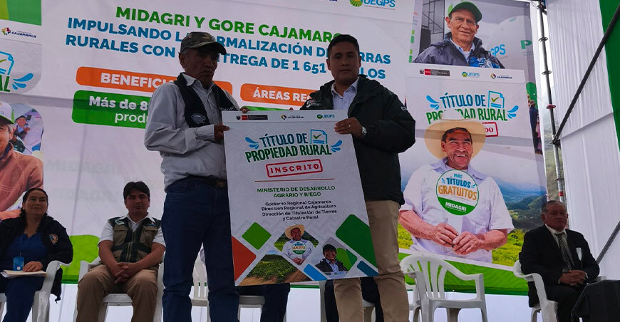 Entregaron 1651 títulos de propiedad rural a productores del distrito de Llama Cajamarca Perú