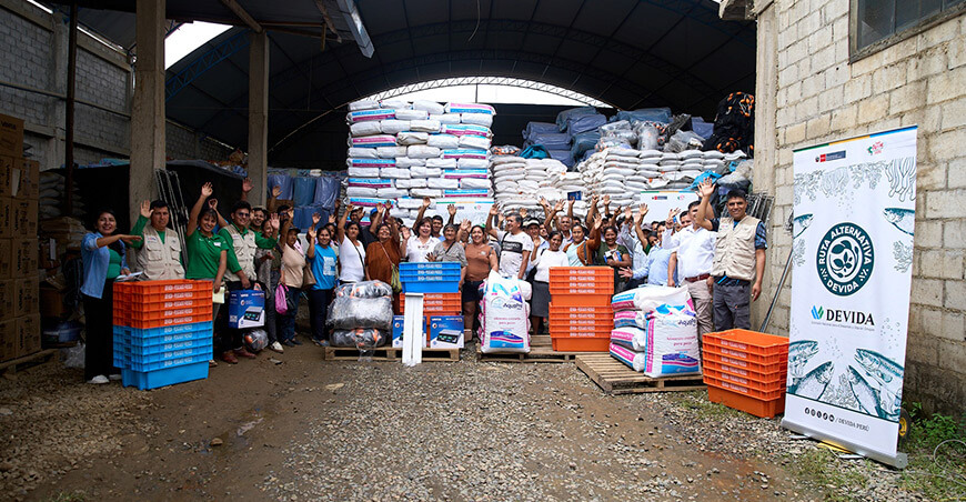 Devida entrega 526 toneladas de alimento balanceado a piscicultores del Vraem