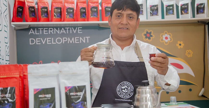 Expovida Lima Devida productores café