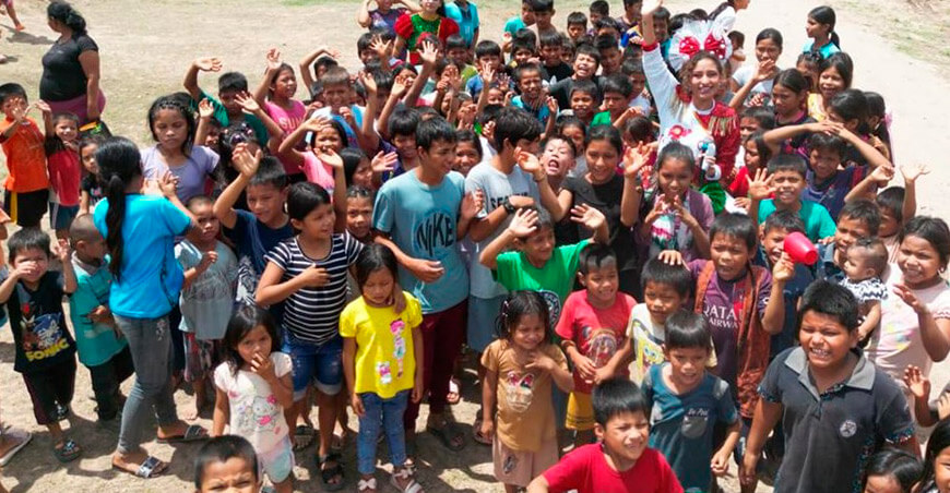 Ocho Sur llevó alegría a más de 3000 niños y niñas de comunidades originarias Perú