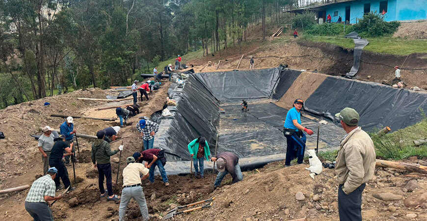 Avanza construcción del reservorio “El Eucalipto” en Huancabamba Piura Perú