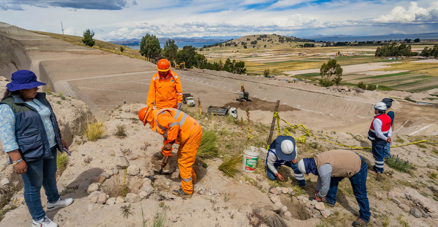 Impulsan reforestación en Yunguyo como parte de proyecto hídrico Puno Perú