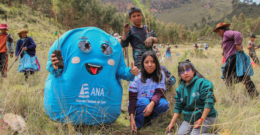 ANA articula con actores clave jornada de reforestación en la subcuenca del Cunas para fortalecer la recarga hídrica Junín Perú