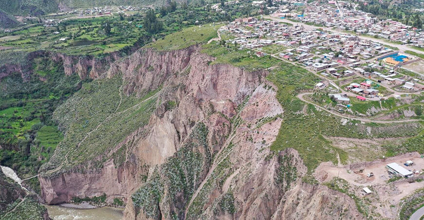Ingemmet determina zona crítica por movimientos en masa en Cotahuasi Arequipa Perú