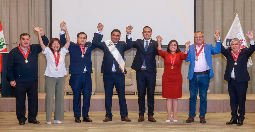 Luis Neyra León es elegido presidente de la Asamblea Nacional de Gobiernos Regionales del Perú