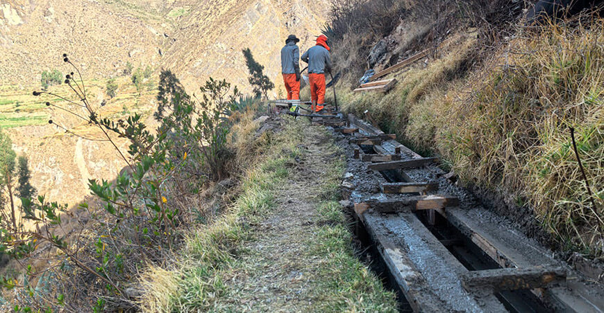 rehabilitación canales de riego Agro Rural Perú