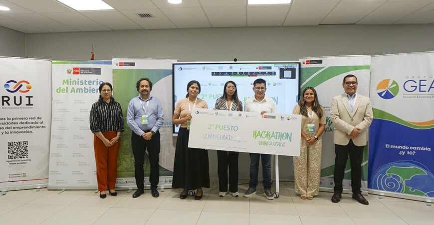 Startup peruana apuesta por microalgas para alimentos, agro y captura de carbono

 Livanguard impulsa el uso de microalgas